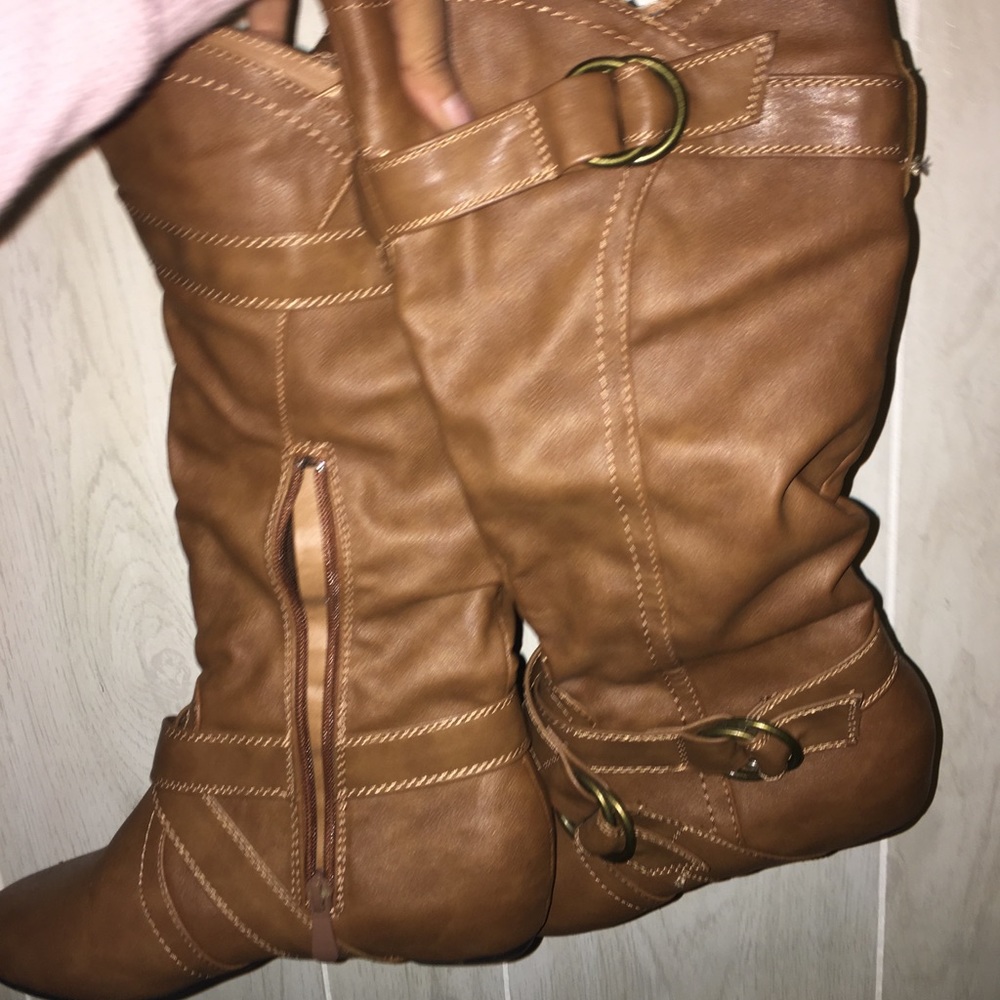 Boots! - Picture 3 of 3